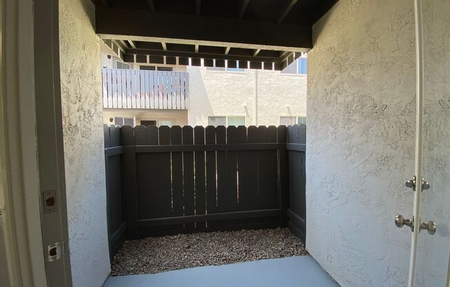 1 bed, 1 bath, 671 sqft, $2,425, Unit E-117