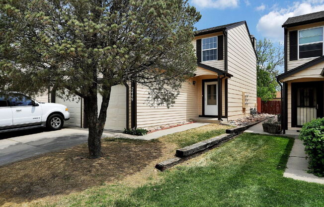 2449 LEXINGTON VLG LN