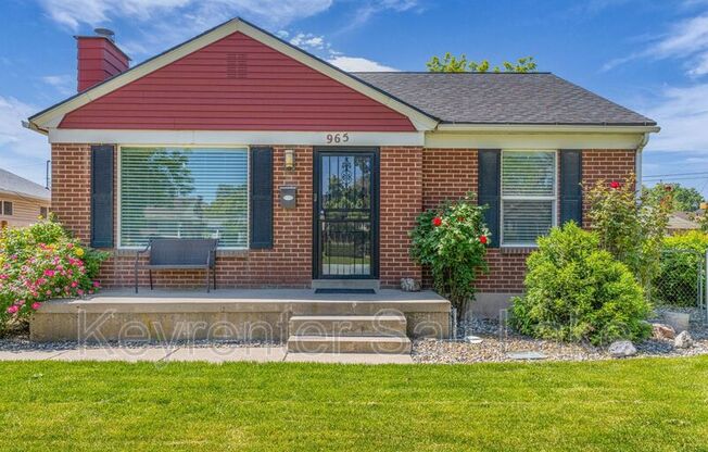 965 W MACFARLAND DR