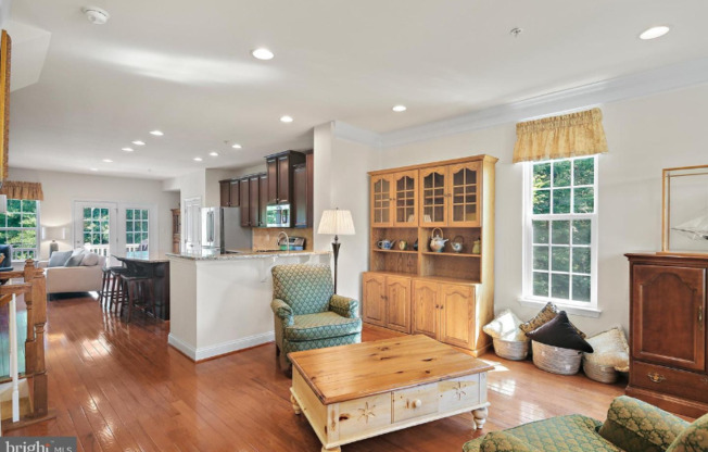 7200 DORCHESTER WOODS LN