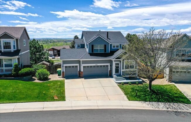STUNNING 3 Bedroom House in Very Desirable Neighborhood.