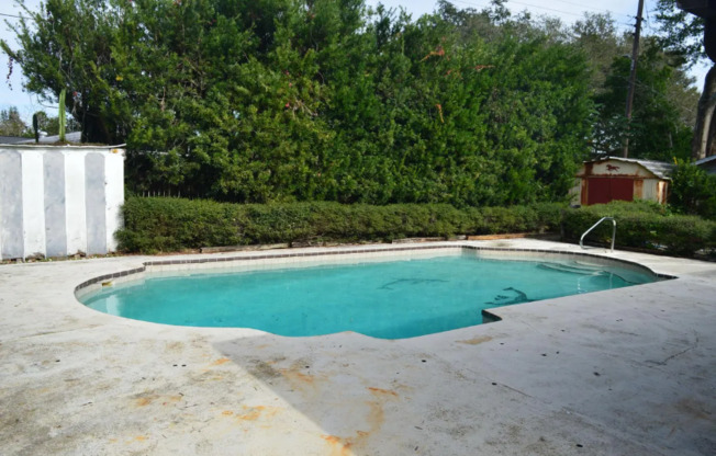 3557 ARBUTUS LN