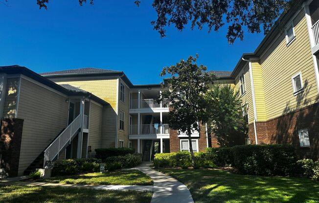 Gated Community - Ground floor 2/2 at Landings of Tampa! AVAILABLE JULY 10th!