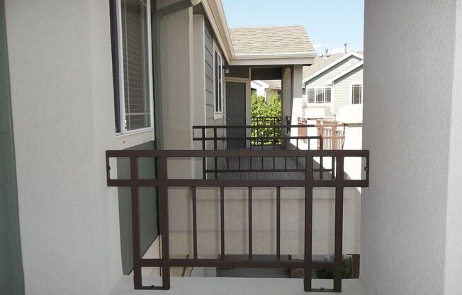 2 beds, 2 baths, $2,200