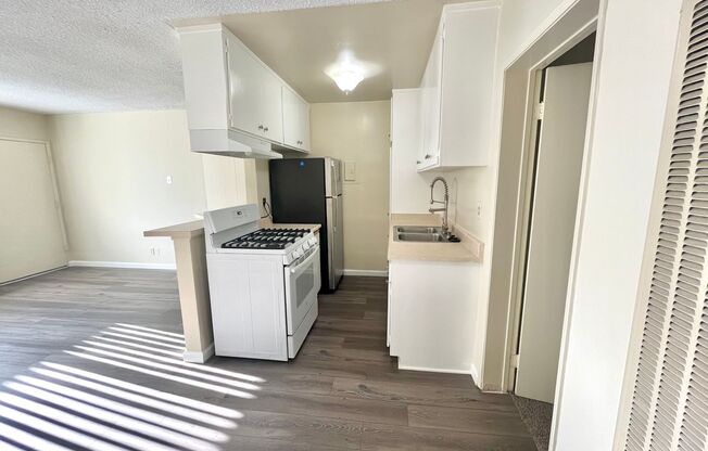 2 beds, 2 baths, 1,100 sqft, $2,495