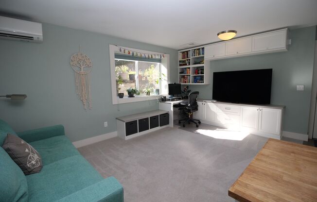 Gorgeous Custom-Built Newer Construction Craftsman – NE PDX