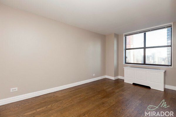 1 bed, 1 bath, $4,200, Unit 24N