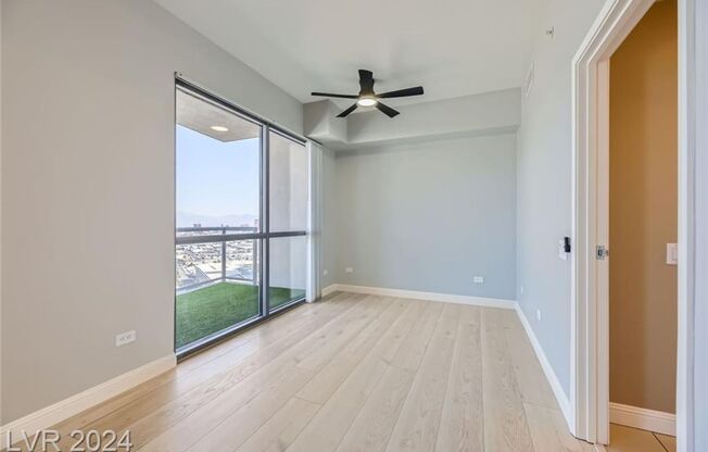 Stunningly Remodeled Studio High-Rise Unit For Rent