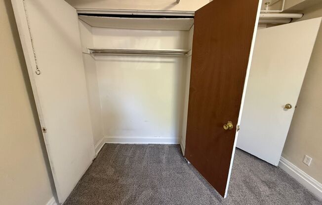 1 bed, 1 bath, $975, Unit 3