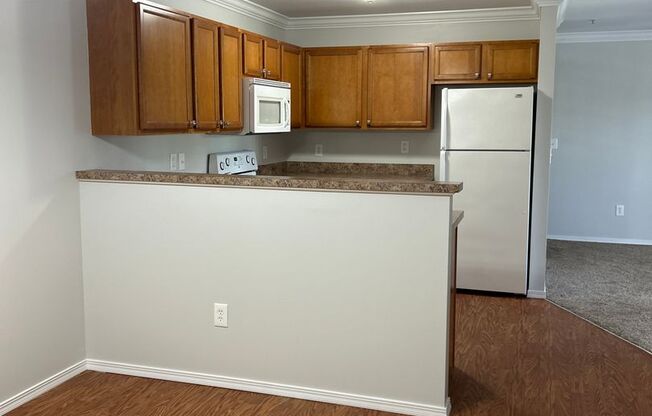 2 beds, 2 baths, 1,001 sqft, $1,015, Unit 4266 Apt 9