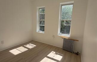 3 beds, 1 bath, 2,300 sqft, $3,400