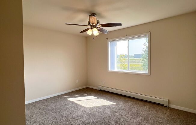 2 beds, 1 bath, 938 sqft, $1,345, Unit ST 1419-12