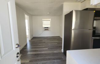 3 beds, 1 bath, $1,700, Unit Apt. 1