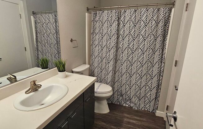 2 beds, 2 baths, 980 sqft, $2,670, Unit J104