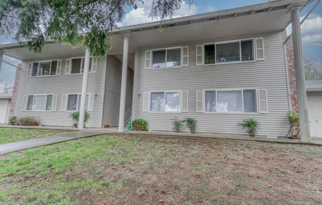 Edgewood Apartments in Vancouver, WA - 2 Bedrooms and 1 Bath