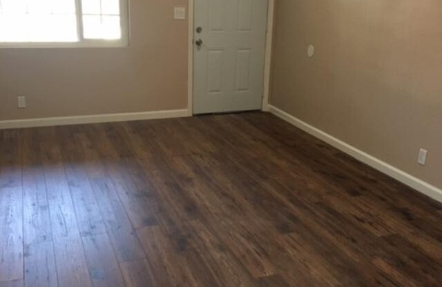 3 beds, 1 bath, $2,800