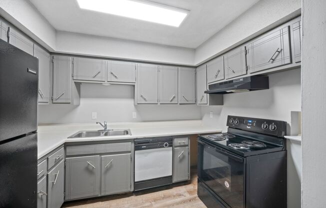 1 bed, 1 bath, 812 sqft, $950, Unit A-07