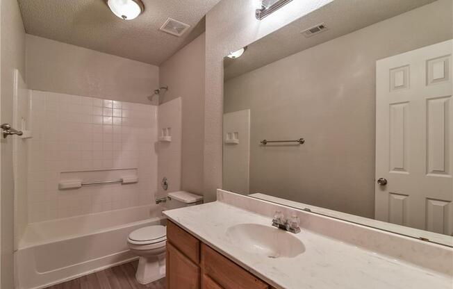 4 beds, 3 baths, 2,056 sqft, $2,795