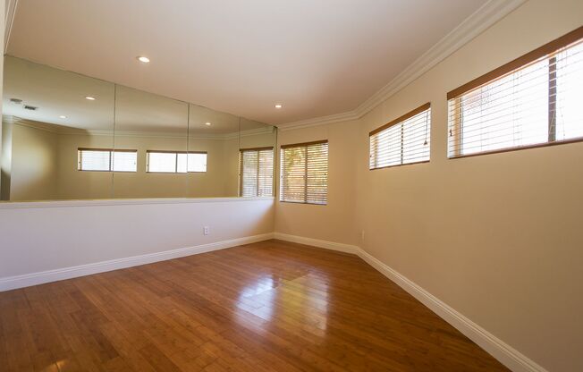 1 bed, 1.5 baths, 869 sqft, $3,295, Unit 02