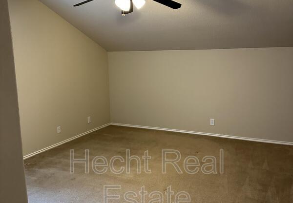 2616 GALLANT FOX DR