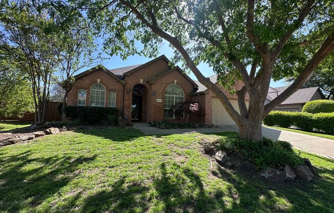 5204 Lakeland Dr