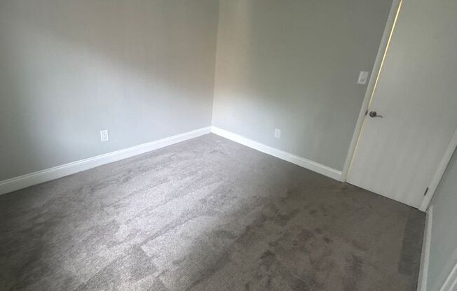 3 beds, 2 baths, 1,300 sqft, $2,440, Unit 3331 #103