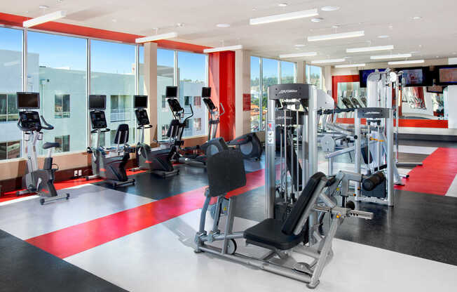 24-hour Rooftop Fitness Center