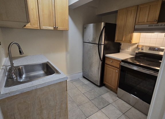 1754 COMMONWEALTH AVE