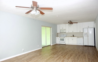 2 beds, 1 bath, $2,100