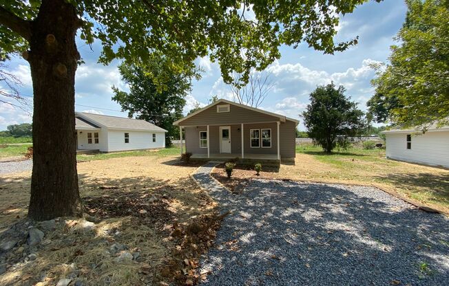 Great home for Rent in Steele, AL....Available to view!