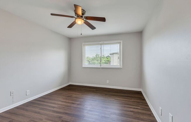 1 bed, 1 bath, 640 sqft, $995, Unit A11
