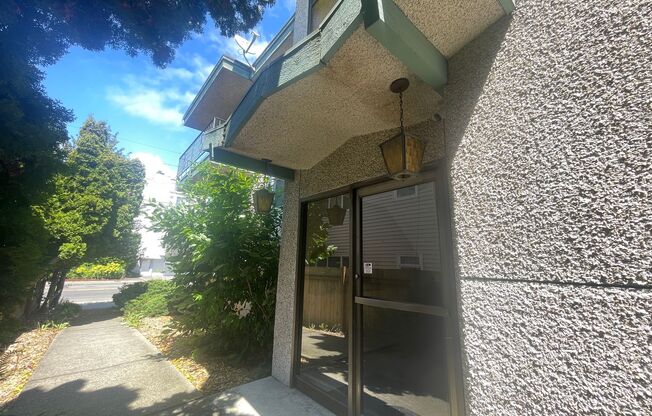 707 N 85th Street - Schott