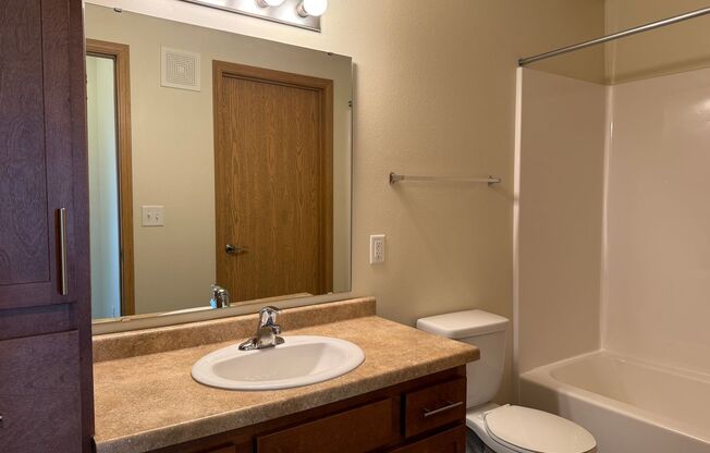 2 beds, 2 baths, 966 sqft, $1,255, Unit 5100-107