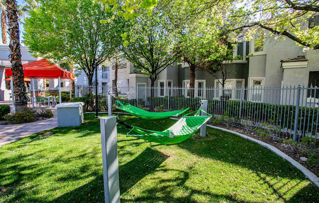 Hammock Garden at Octave Apartments, Las Vegas