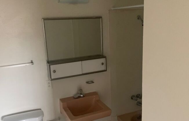 1 Bedroom 1 Bath In Central Las Vegas