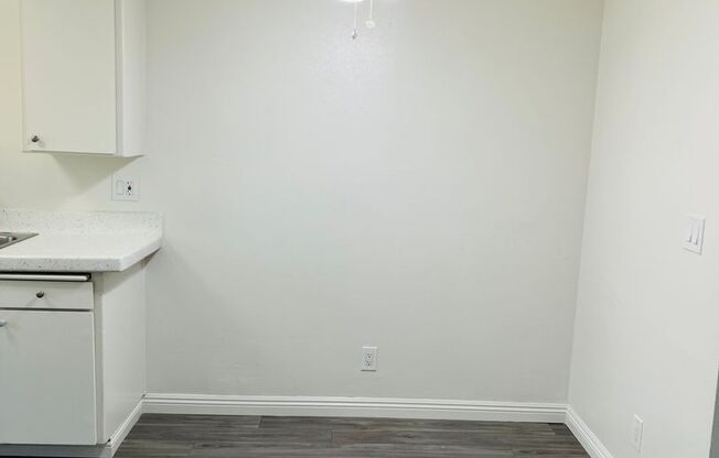 1 bed, 1 bath, $1,695, Unit 15