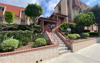 Spacious 2 Bedroom Signal Hill Condo for Rent w/ Tons of Amenities!