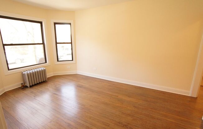 1 bed, 1 bath, 601 sqft, $1,950, Unit 2645-3W