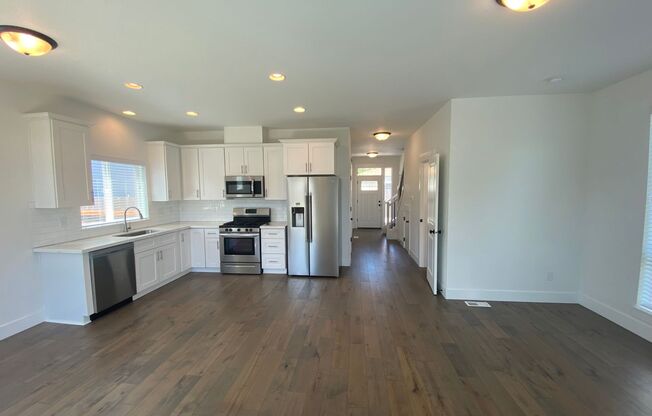 Newly Constructed 4-bedroom, 3.5-bath Home within the Brentwood-Darlington Neighborhoods