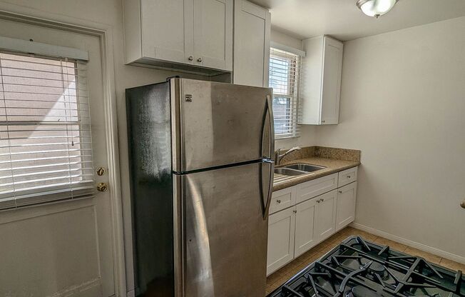 1 bed, 1 bath, 400 sqft, $1,795, Unit 3430 1/2