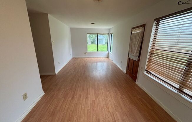 3 beds, 1 bath, $1,450