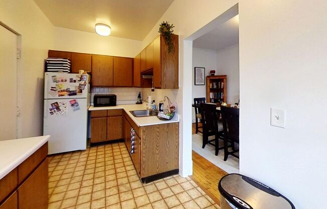 1 bed, 1 bath, 925 sqft, $2,100, Unit 1339 2B