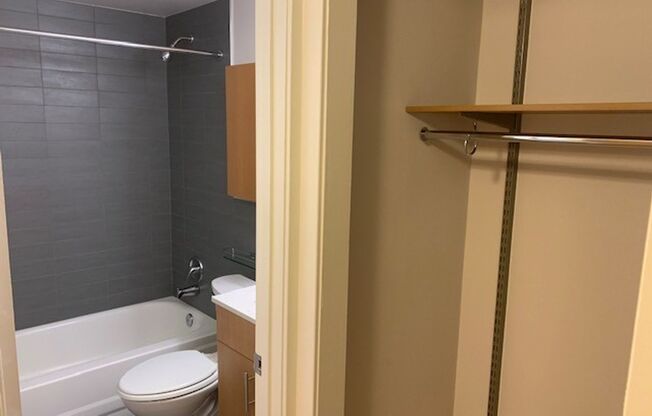 Studio, 1 bath, $1,800, Unit 003