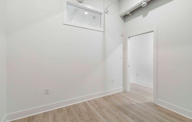 1 bed, 1 bath, 618 sqft, $1,095, Unit G112