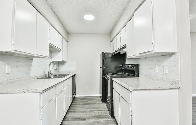 2 beds, 1.5 baths, 1,080 sqft, $999, Unit B301