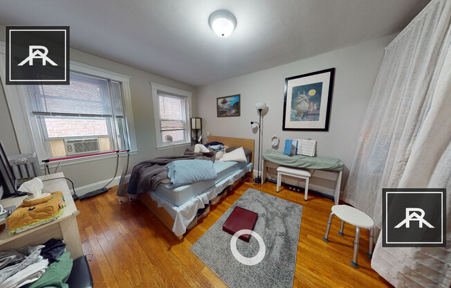 13 GRAY ST