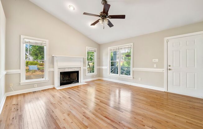 3 Bedroom Home with Fenced Yard Available August!
