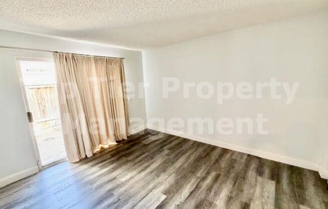 Beautiful 2 Bd/2 Ba 932 sf Condo in Oceanside available NOW for Lease!