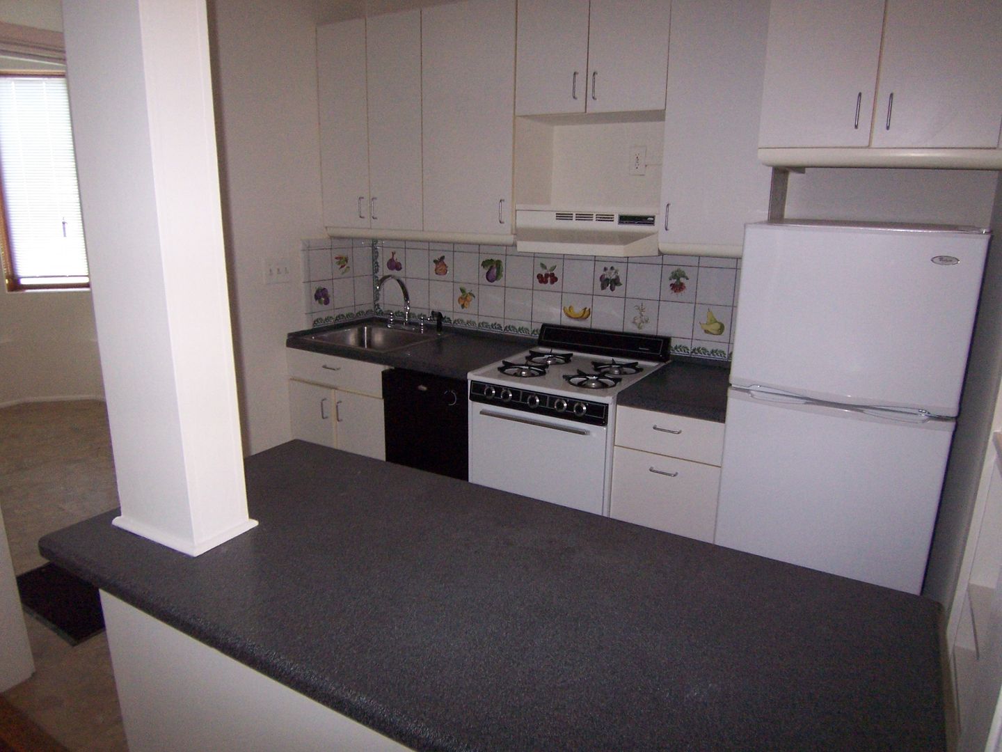 Centrally Located 1BR/1BA in Dupont Circle with Cozy Patio