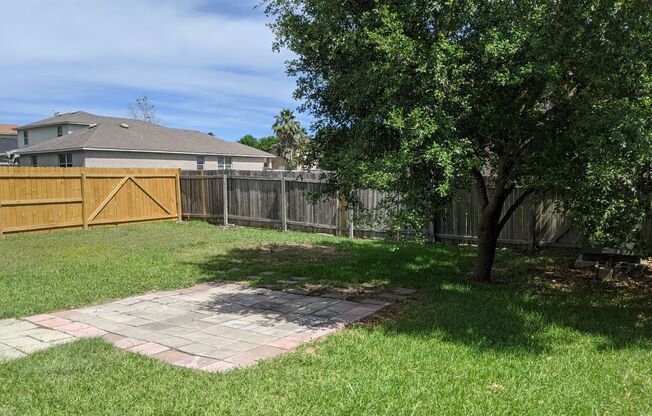 Clean, Fresh ready to move in!